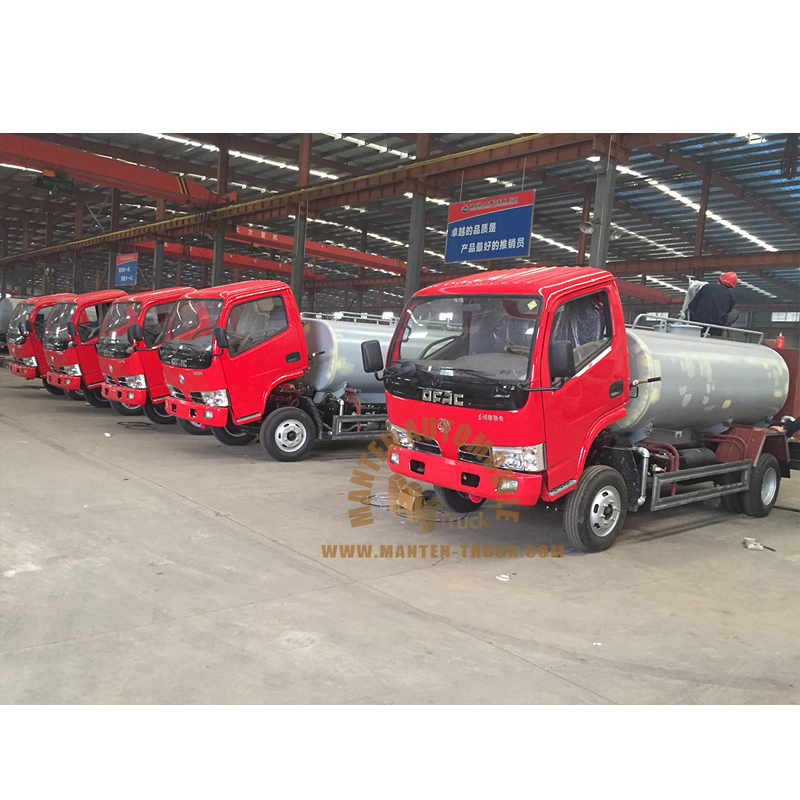 Atelier de camion de pompiers de gicleurs d'eau